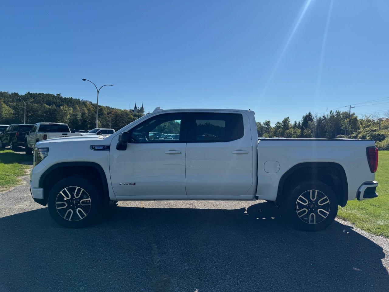 2026 GMC Sierra 1500 Crew Cab Short Box 4-Wheel Drive AT4 Photo