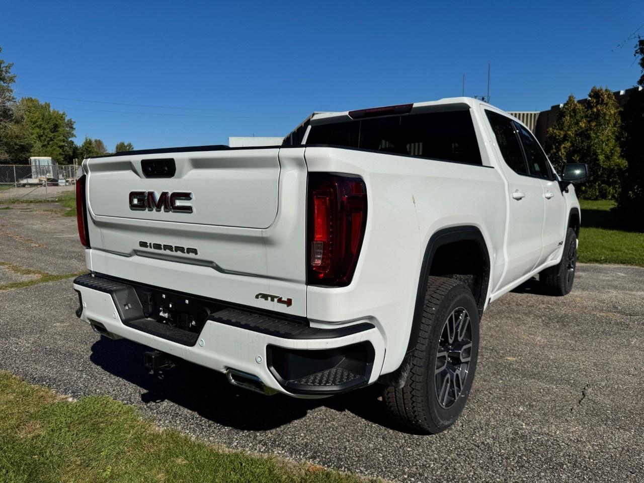 2026 GMC Sierra 1500 Crew Cab Short Box 4-Wheel Drive AT4 Photo