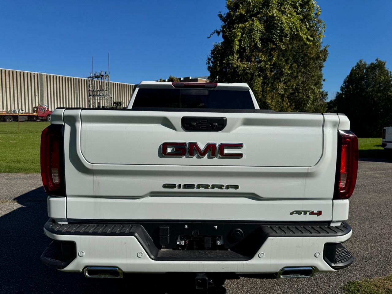 2026 GMC Sierra 1500 Crew Cab Short Box 4-Wheel Drive AT4 Photo