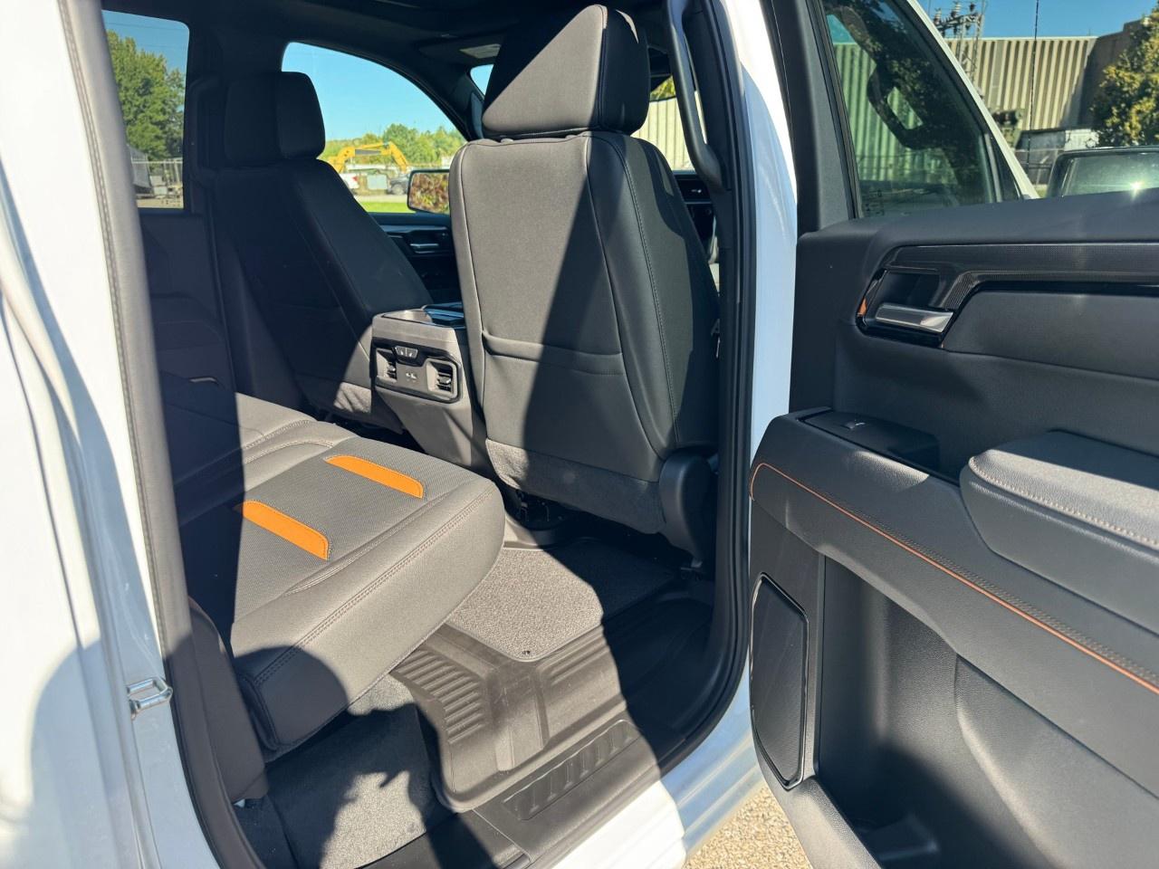 2026 GMC Sierra 1500 Crew Cab Short Box 4-Wheel Drive AT4 Photo