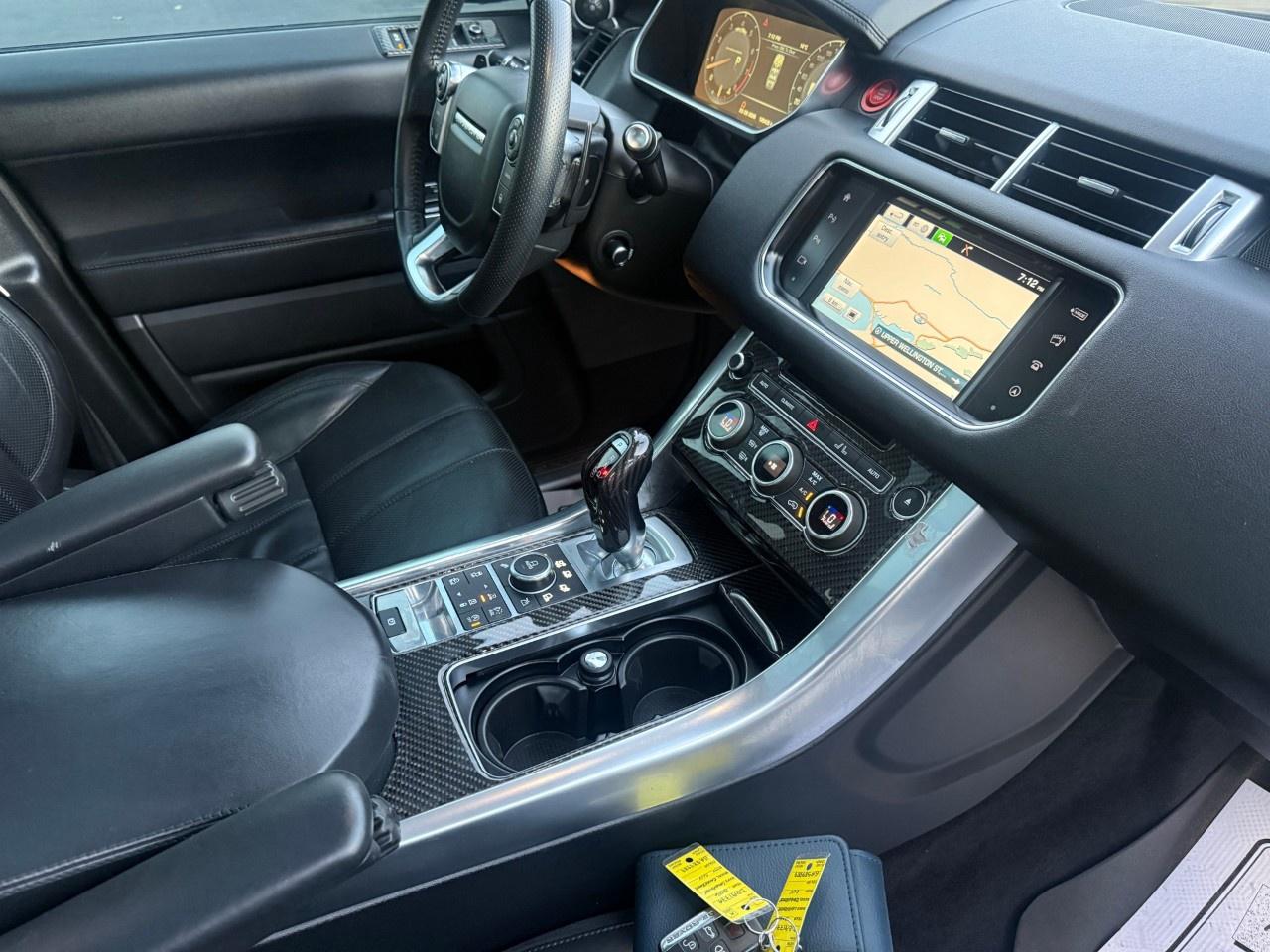 2016 Land Rover Range Rover Sport 4WD 4dr V8 SC Dynamic Photo