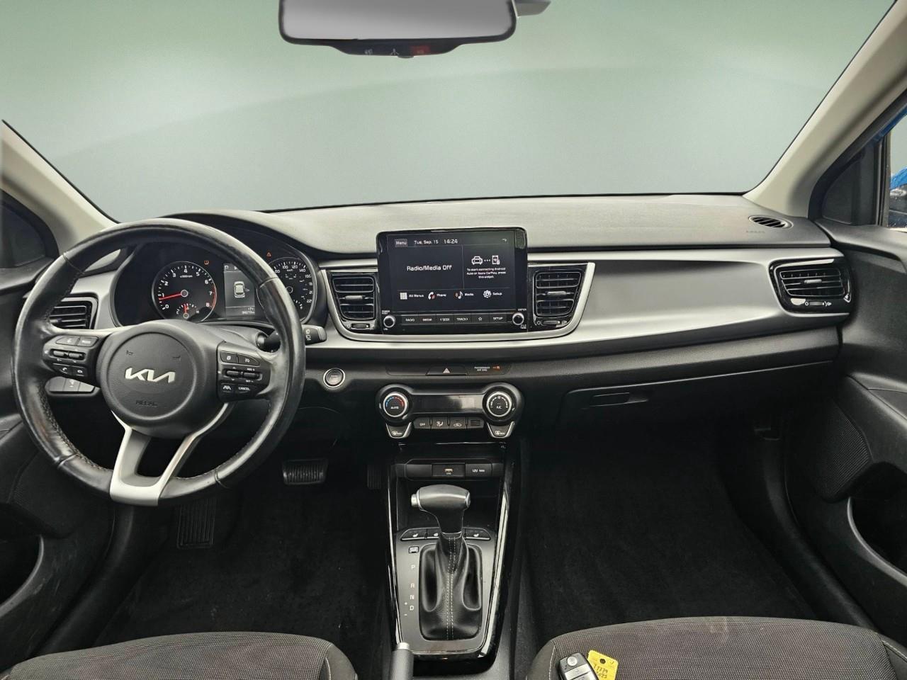 2023 Kia Rio EX Premium 4dr Hatchback Photo