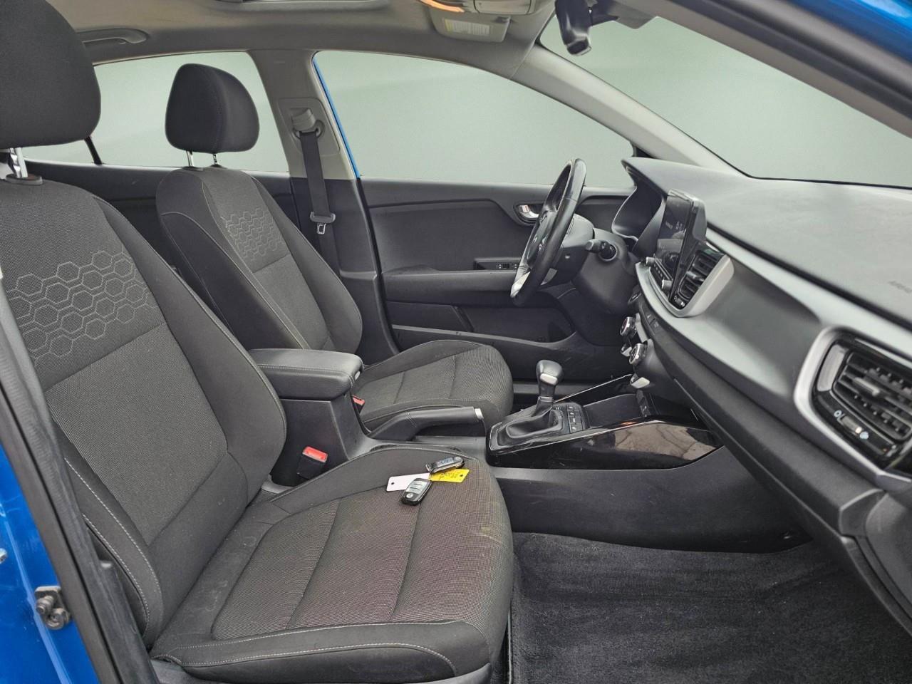 2023 Kia Rio EX Premium 4dr Hatchback Photo
