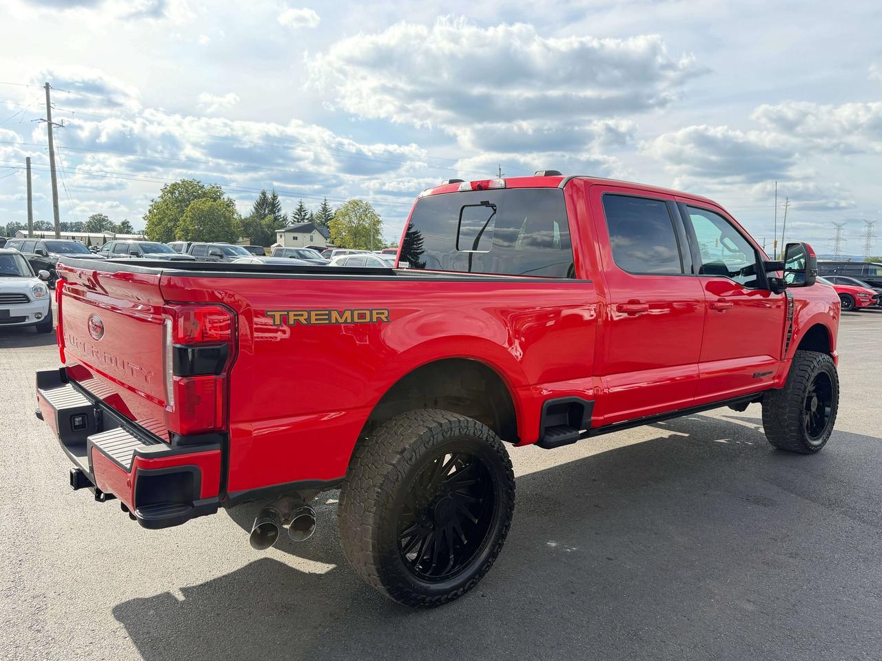 2023 Ford F-250 LARIAT Photo