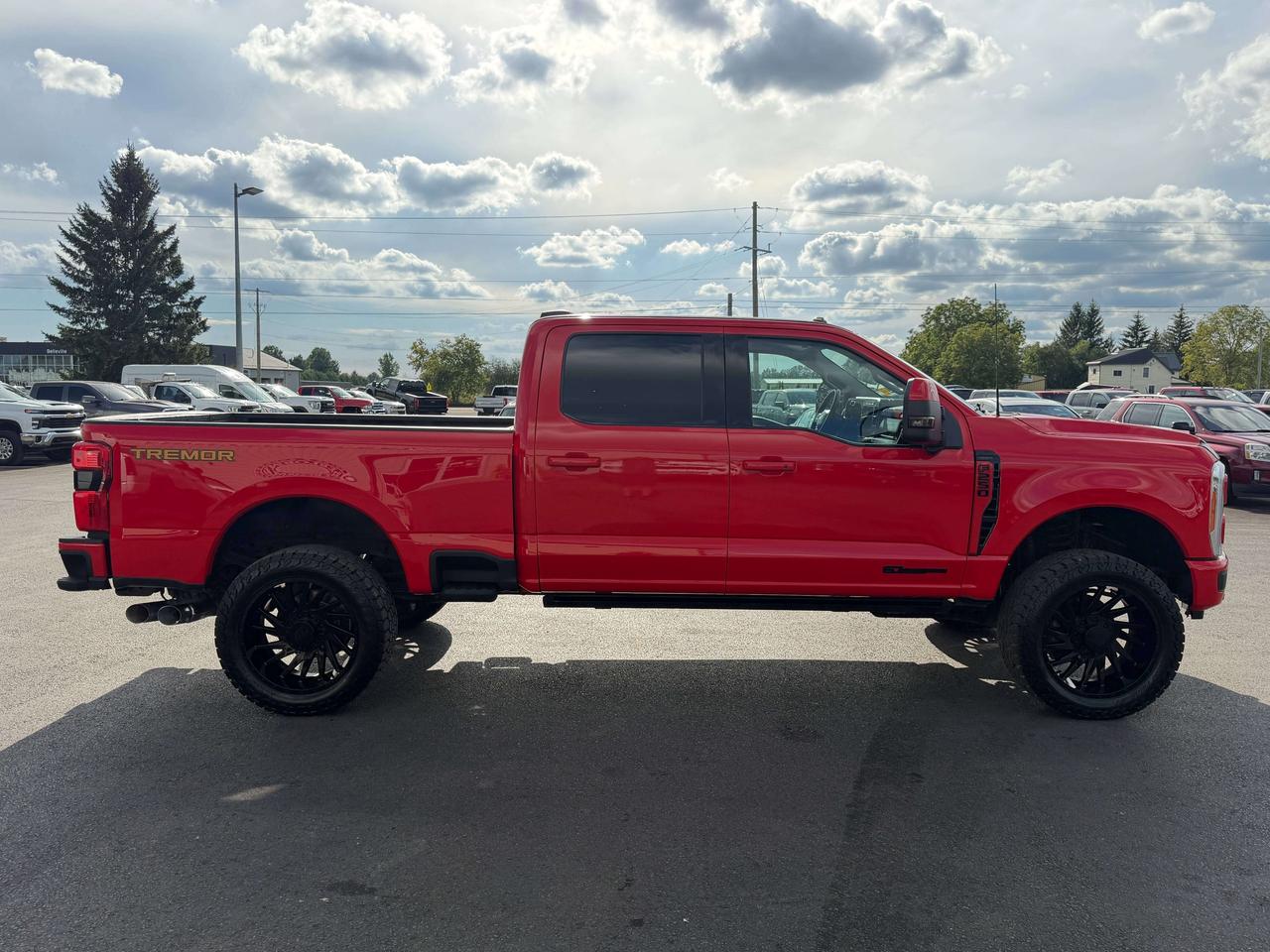 2023 Ford F-250 LARIAT Photo