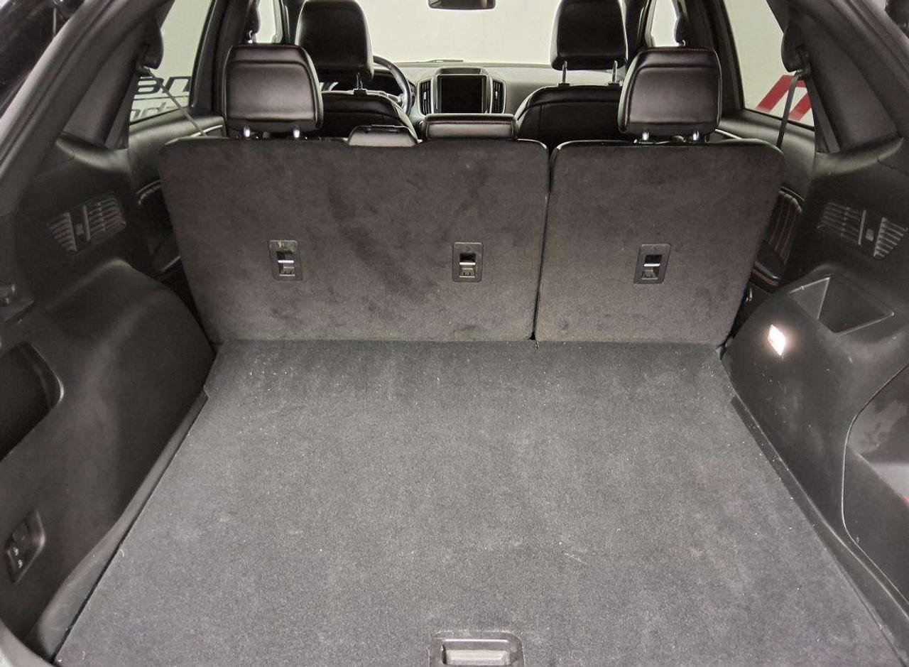 2022 Ford Edge SEL Photo