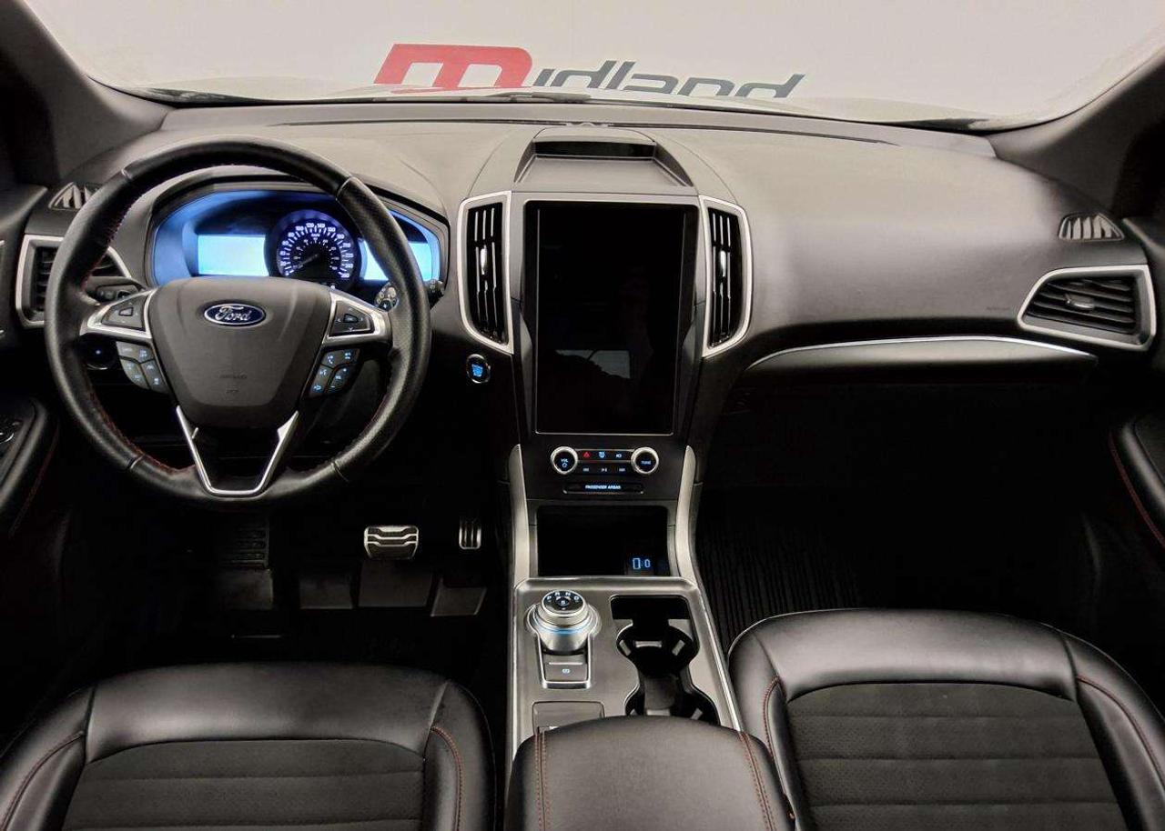 2022 Ford Edge SEL Photo