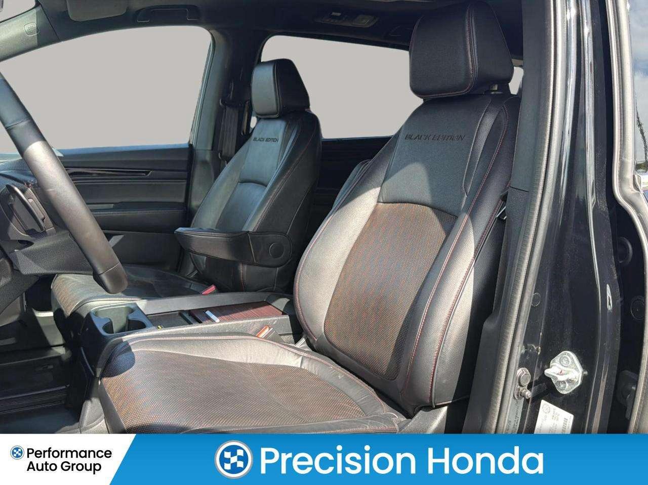 2024 Honda Odyssey Black Edition Leather Sunroof Nav CarPlay Photo