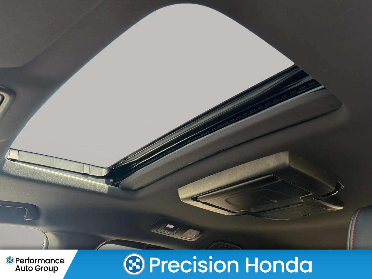 2024 Honda Odyssey Black Edition Leather Sunroof Nav CarPlay Photo