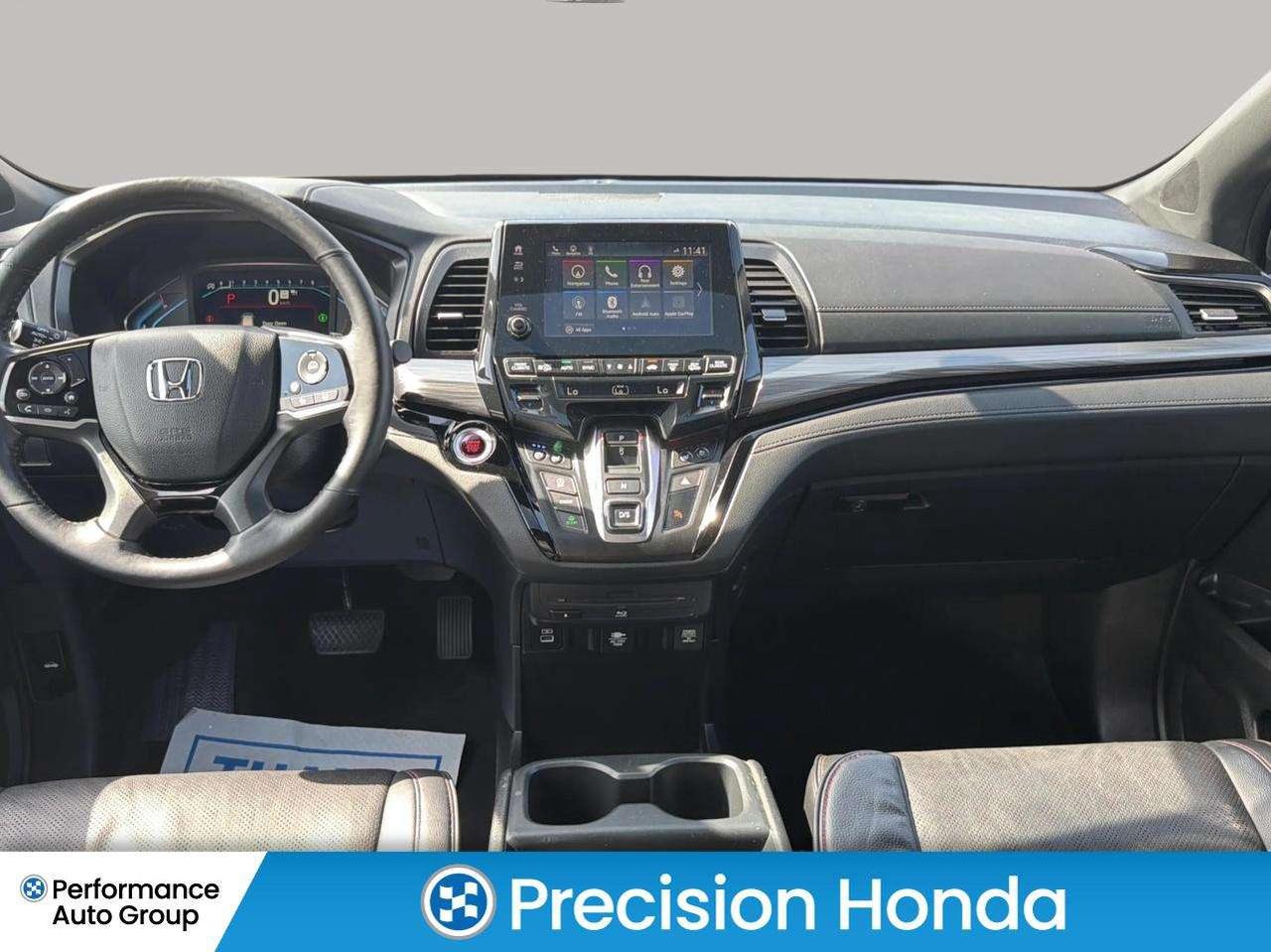 2024 Honda Odyssey Black Edition Leather Sunroof Nav CarPlay Photo