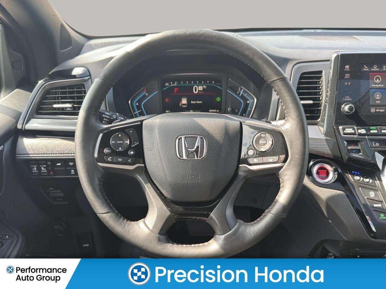 2024 Honda Odyssey Black Edition Leather Sunroof Nav CarPlay Photo
