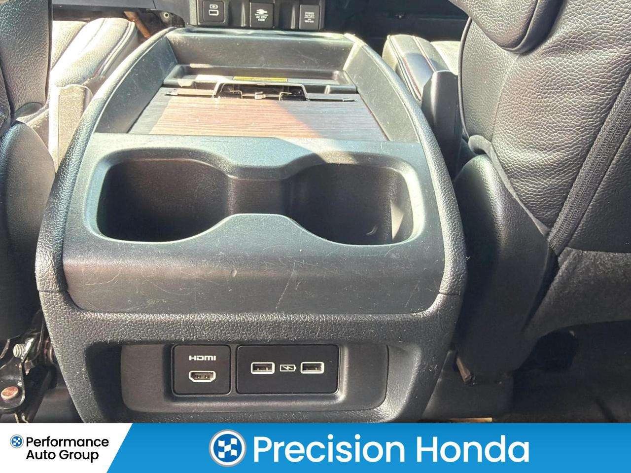 2024 Honda Odyssey Black Edition Leather Sunroof Nav CarPlay Photo