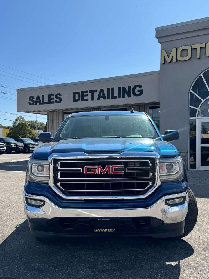 2018 GMC Sierra 1500 4WD Crew Cab 143.5 SLE Photo