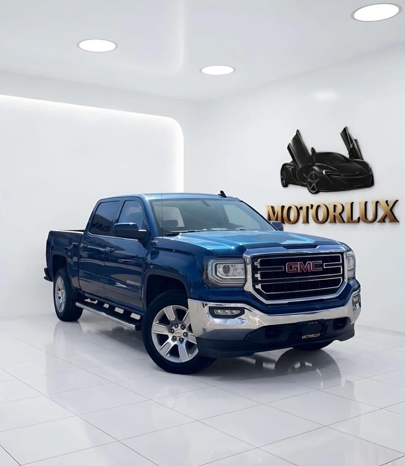 2018 GMC Sierra 1500 4WD Crew Cab 143.5 SLE Photo0