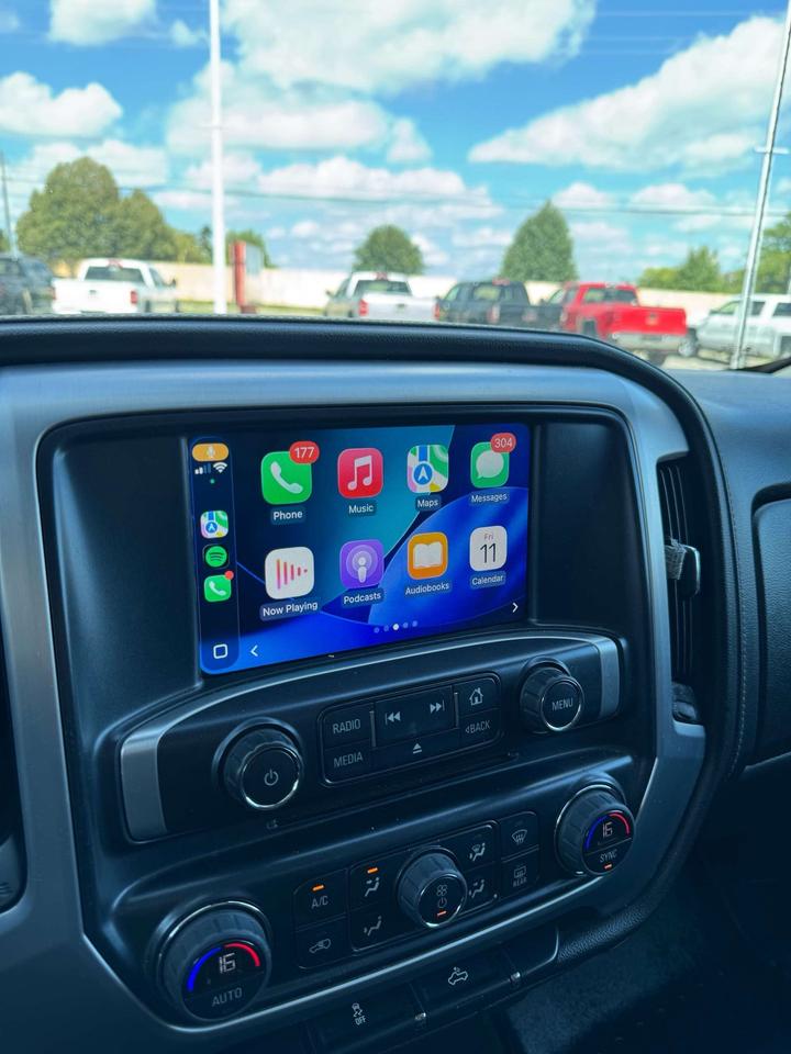 2018 GMC Sierra 1500 4WD Crew Cab 143.5 SLE Photo