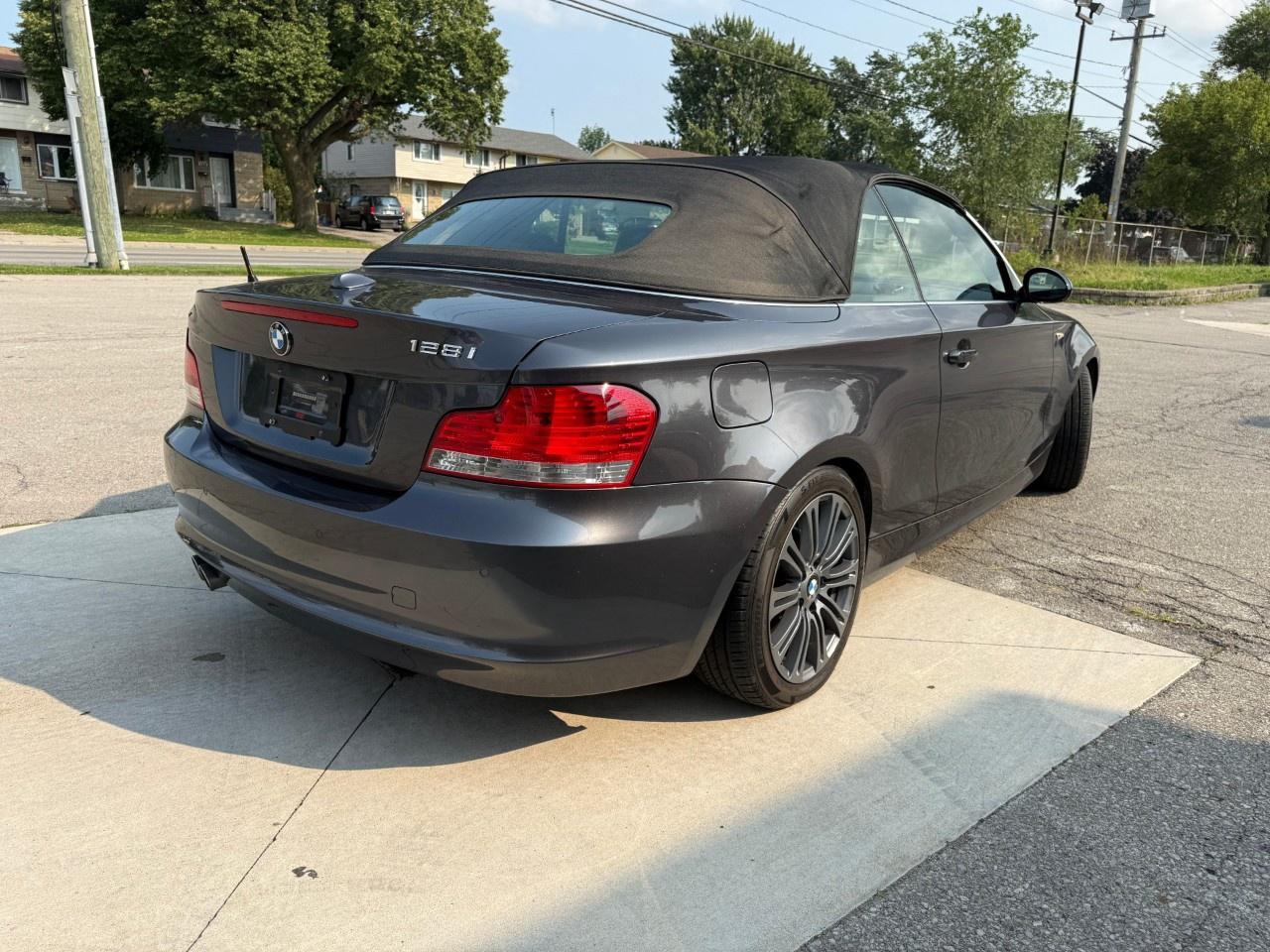 2008 BMW 1 Series 2DR CABRIOLET 128I Photo