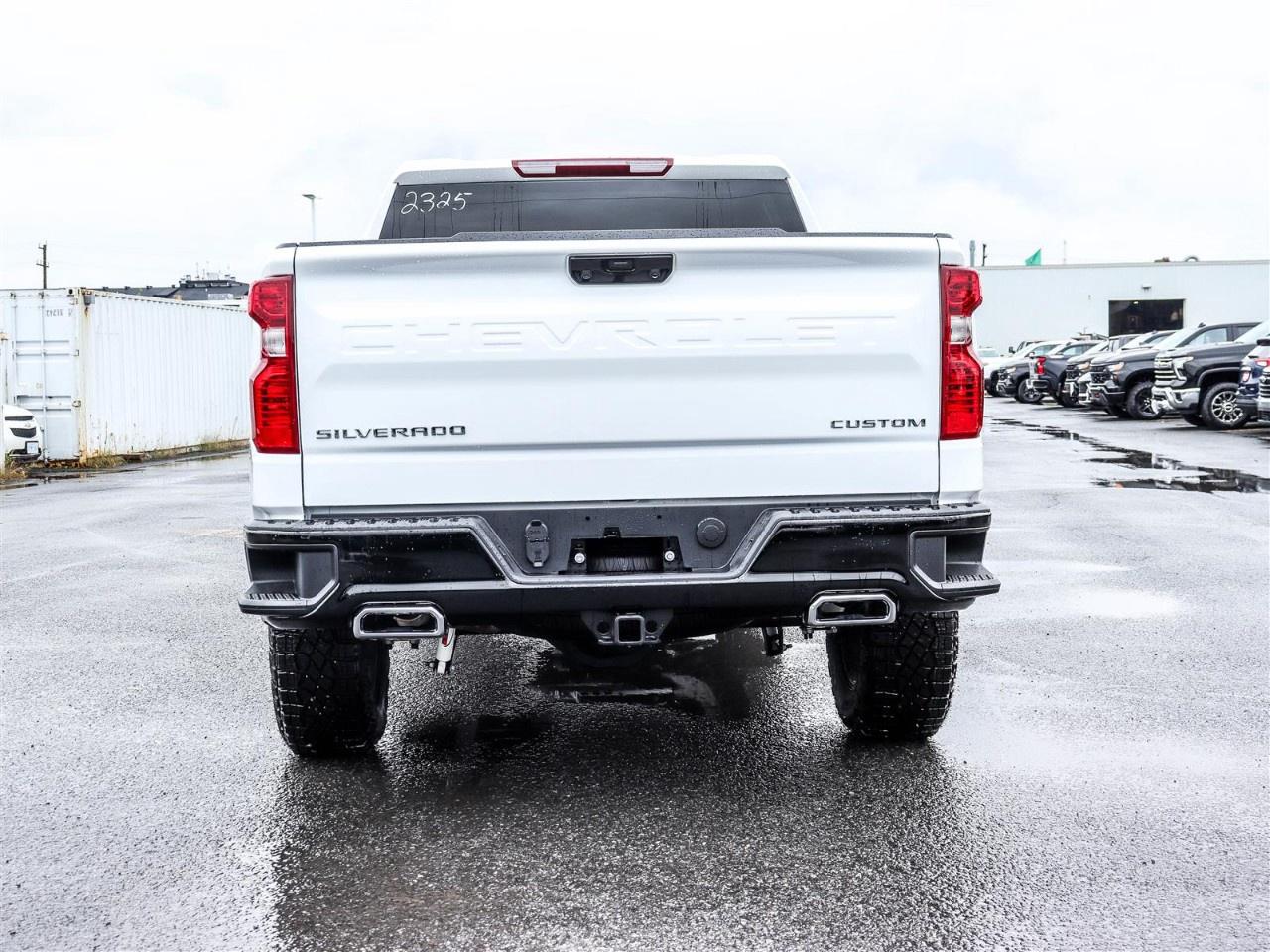 2026 Chevrolet Silverado 1500 Crew Cab Short Box 4-Wheel Drive Custom Trail Boss Photo3