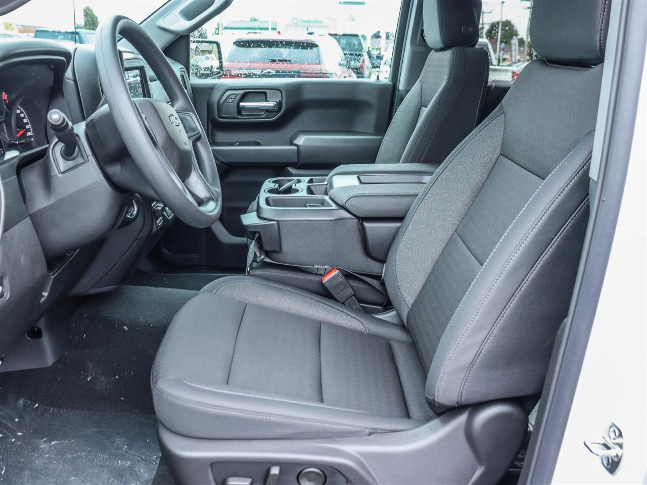 2026 Chevrolet Silverado 1500 Crew Cab Short Box 4-Wheel Drive Custom Trail Boss Photo