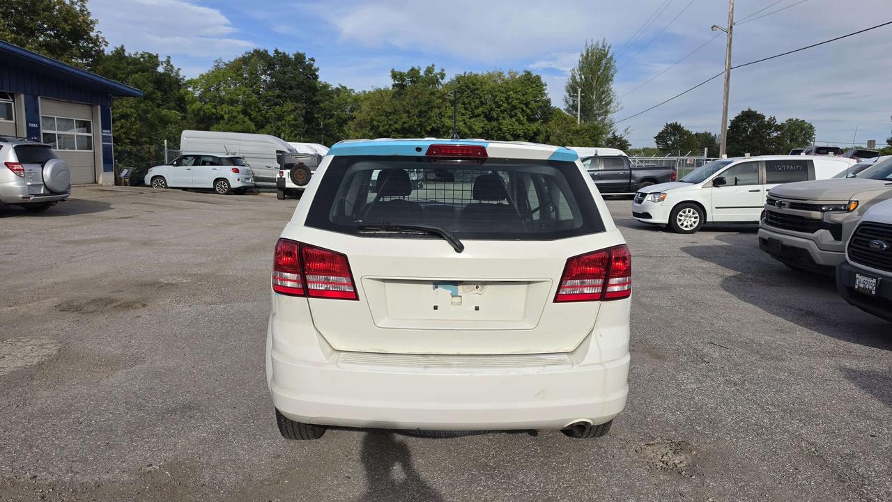 2019 Dodge Journey FWD - CARGO SUV - P-728147 Photo