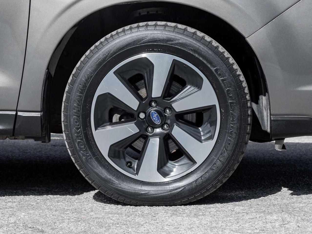 2018 Subaru Forester 2.5i Touring CVT, AWD Photo