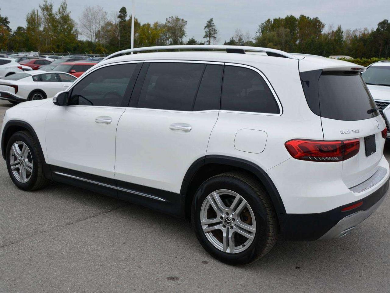 2021 Mercedes-Benz GLB GLB 250 Photo