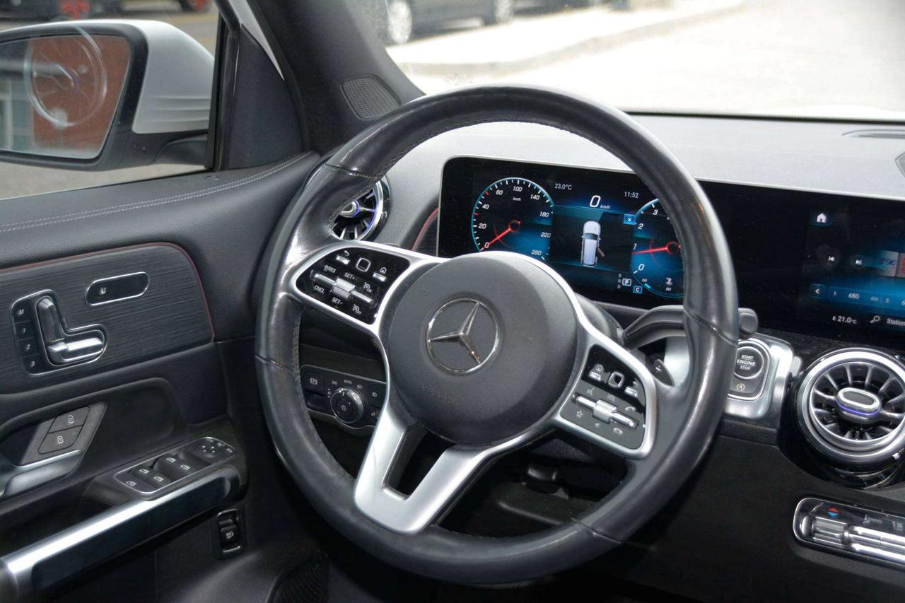 2021 Mercedes-Benz GLB GLB 250 Photo