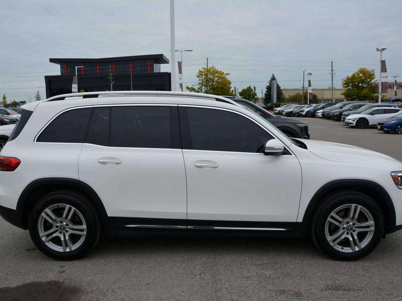 2021 Mercedes-Benz GLB GLB 250 Photo
