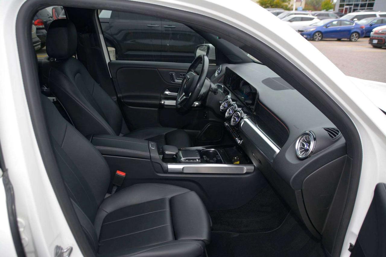 2021 Mercedes-Benz GLB GLB 250 Photo