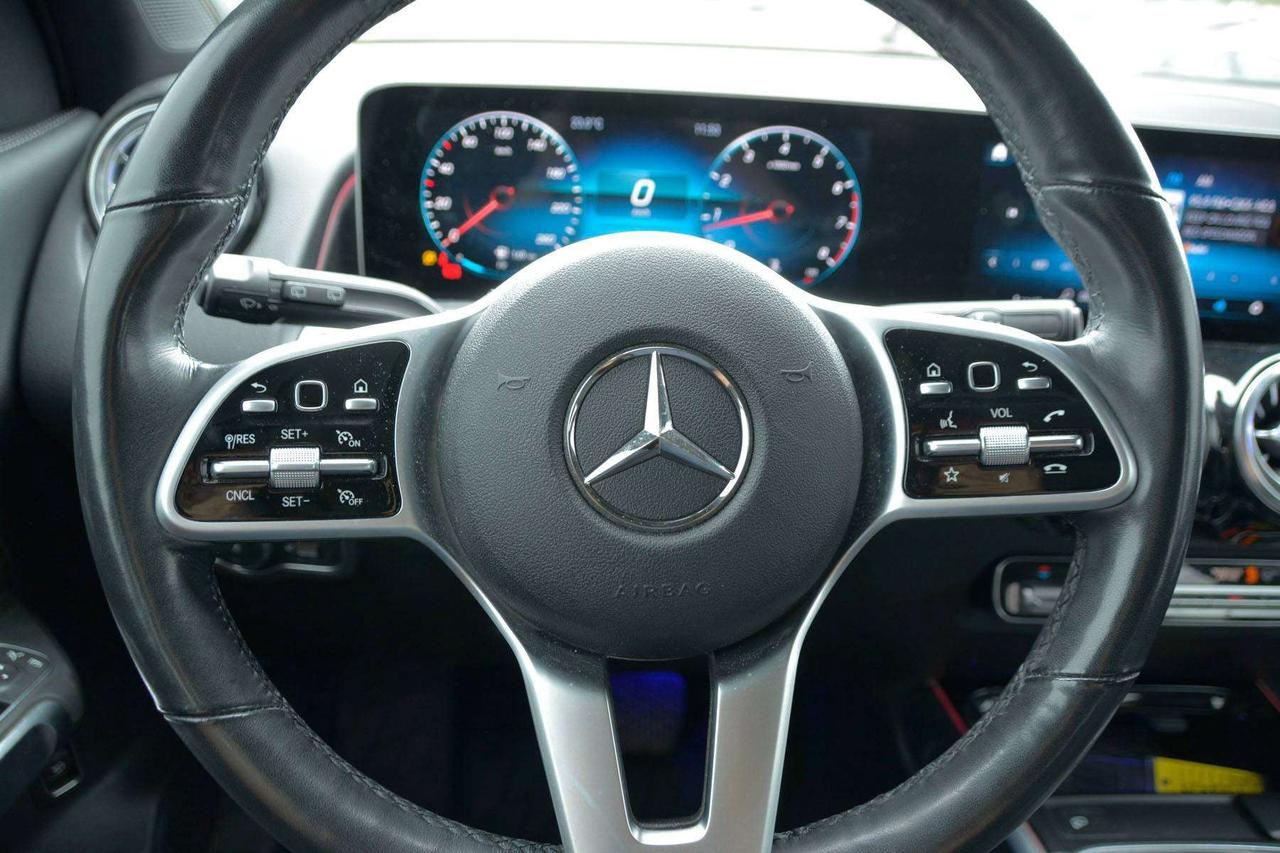 2021 Mercedes-Benz GLB GLB 250 Photo