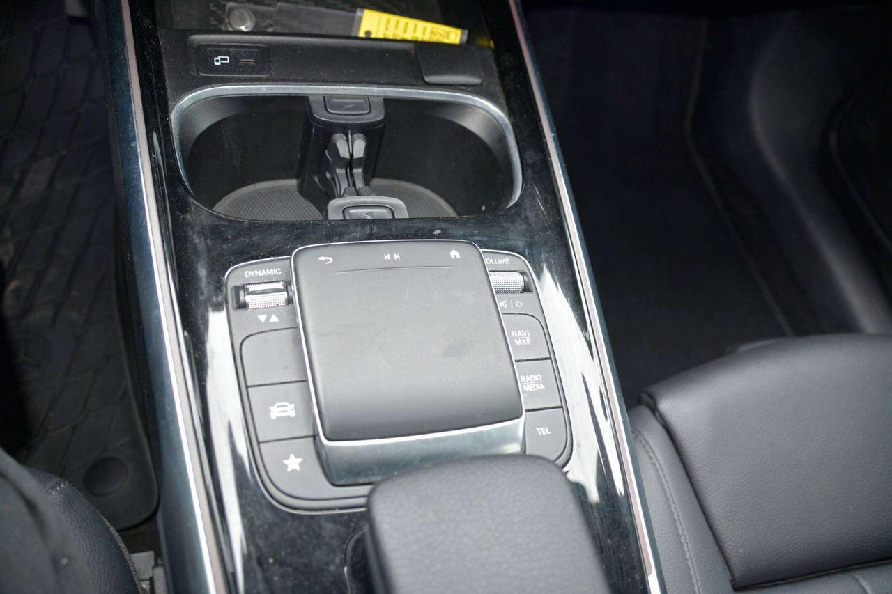 2021 Mercedes-Benz GLB GLB 250 Photo