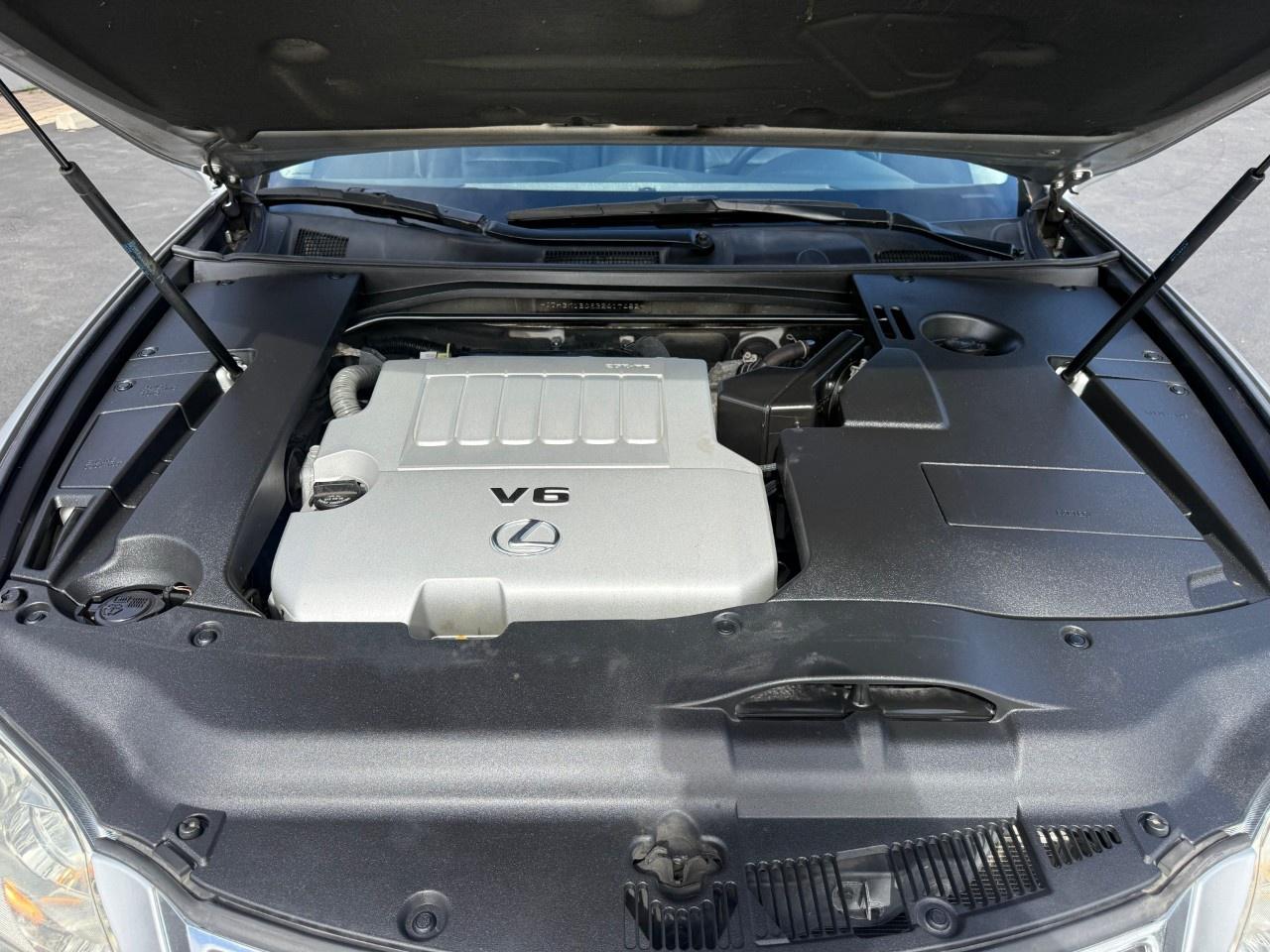 2011 Lexus ES 350 4dr Sdn Photo