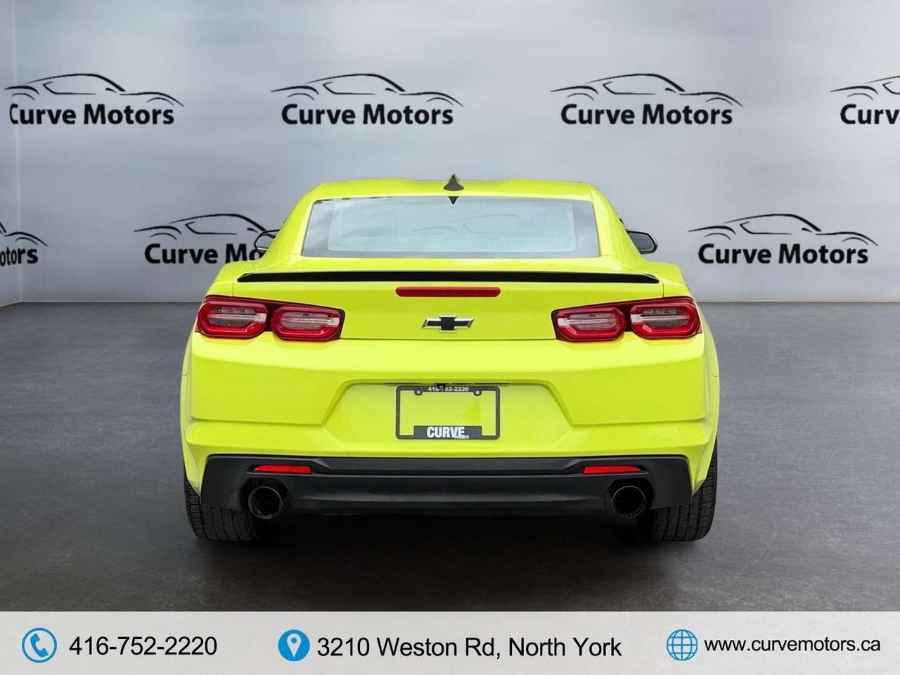 2019 Chevrolet Camaro AUTO / NO ACCIDENTS / NEON YELLOW / WELL MAINTAINED / CARPLAY / CAMERA Photo