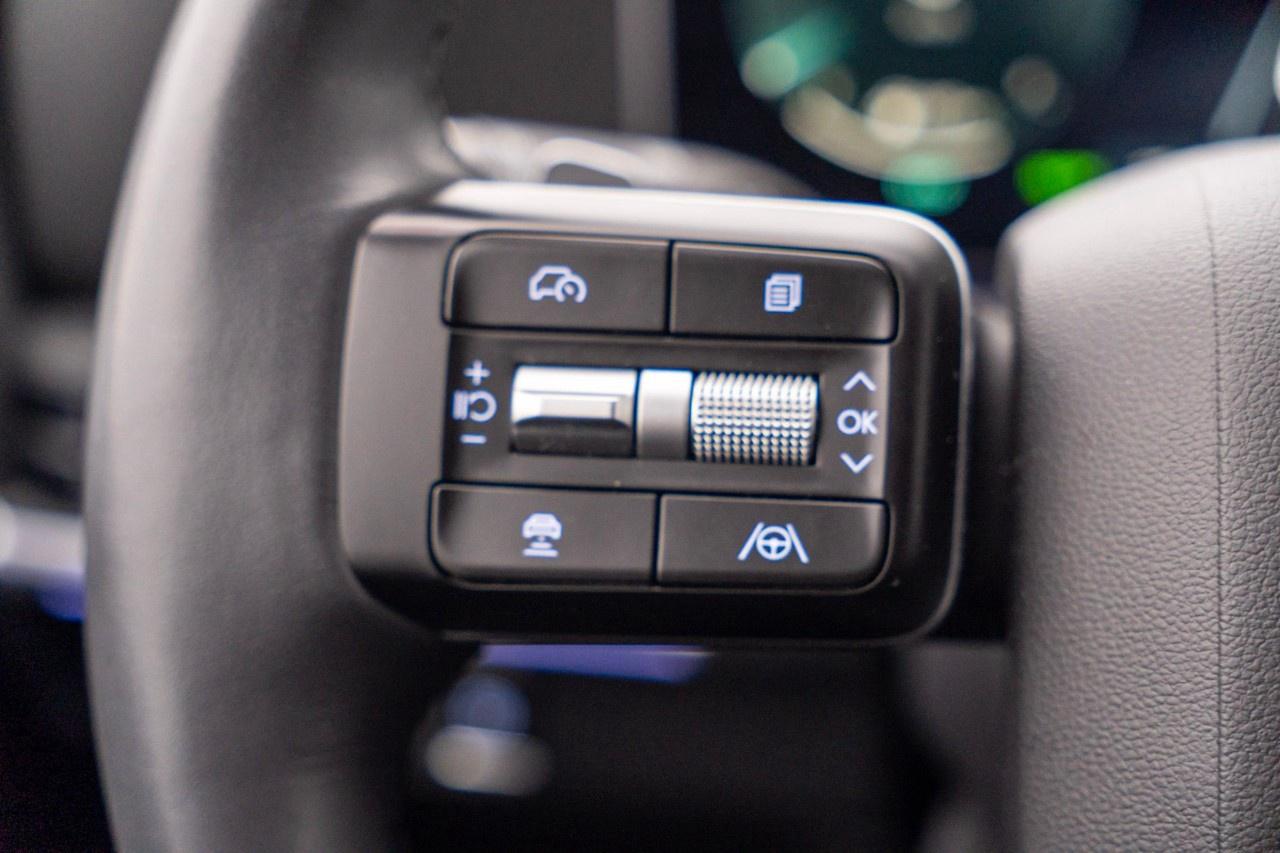 2026 Hyundai Santa Fe Hybrid Luxury AWD Photo