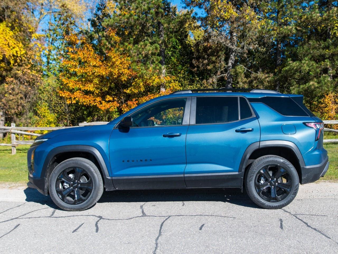 2027 Chevrolet Equinox AWD LT Photo5