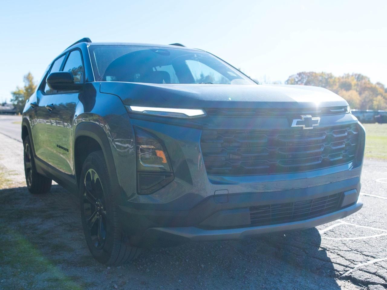 2027 Chevrolet Equinox AWD LT Photo