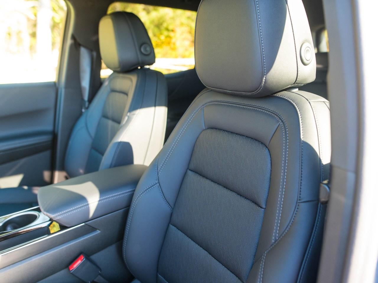 2027 Chevrolet Equinox AWD LT Photo