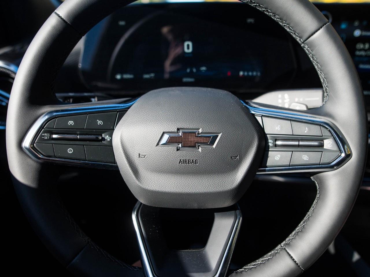 2027 Chevrolet Equinox AWD LT Photo