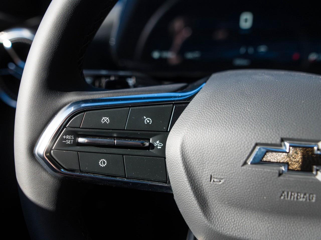 2027 Chevrolet Equinox AWD LT Photo