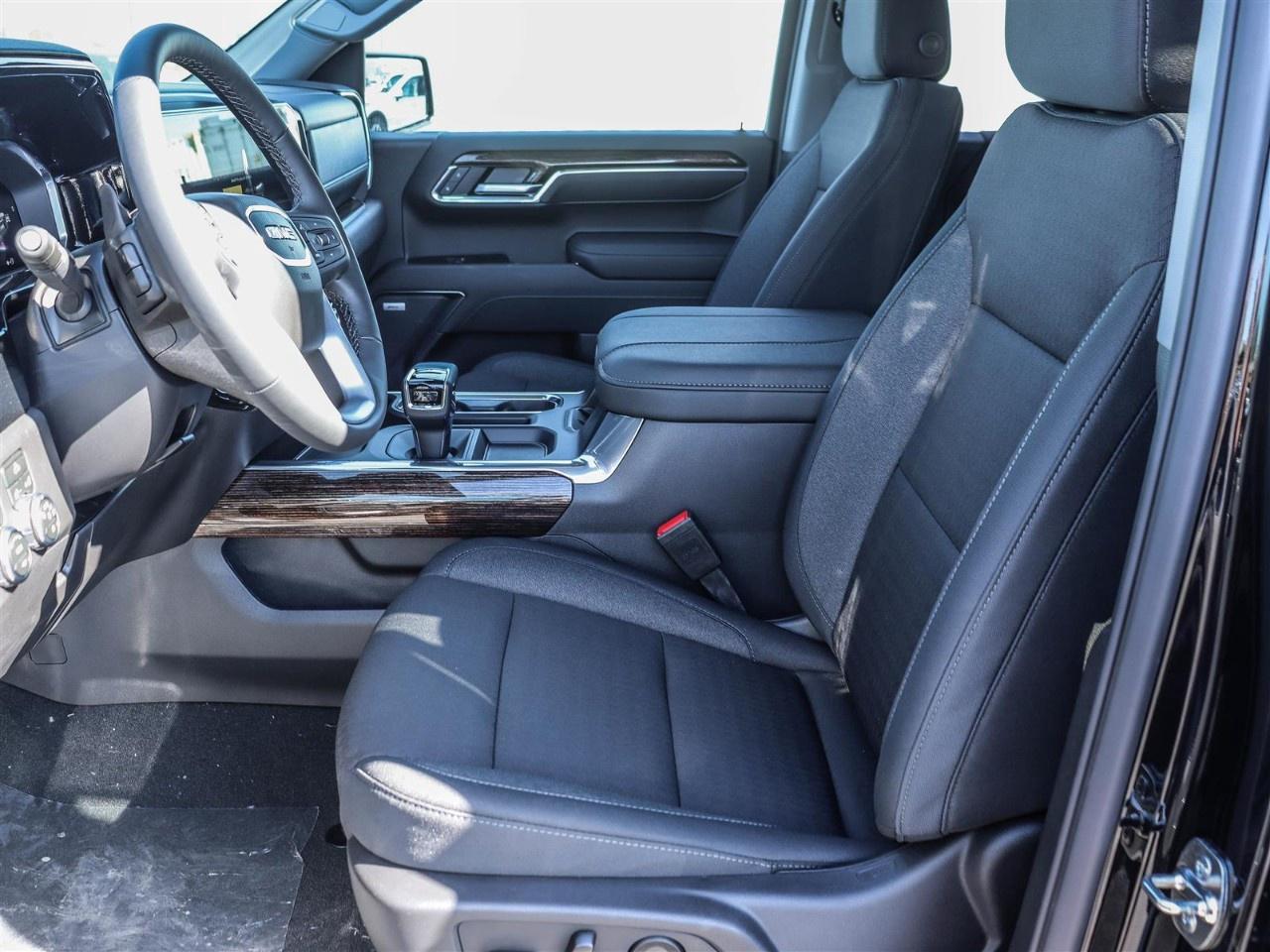 2026 GMC Sierra 1500 Crew Cab Short Box 4-Wheel Drive Elevation Photo