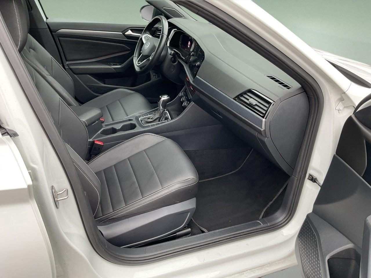 2024 Volkswagen Jetta Comfortline (A8) 4dr Sedan Photo