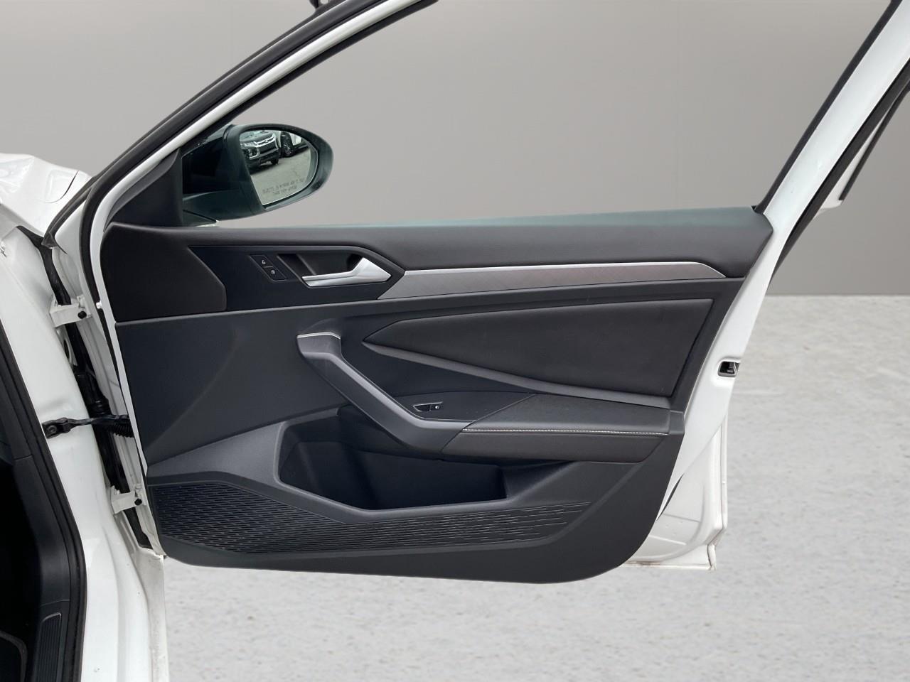 2024 Volkswagen Jetta Comfortline (A8) 4dr Sedan Photo