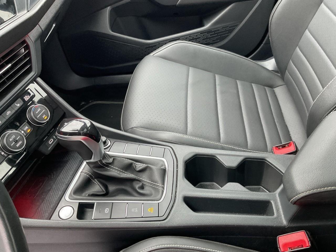 2024 Volkswagen Jetta Comfortline (A8) 4dr Sedan Photo