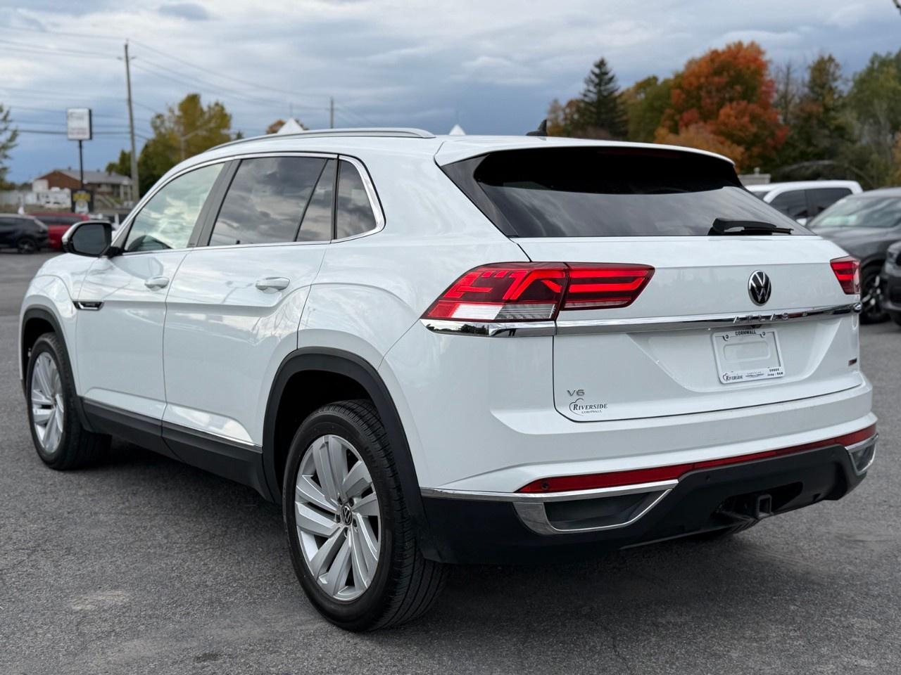 2021 Volkswagen Atlas Cross Sport Highline 3.6 FSI 4MOTION Photo