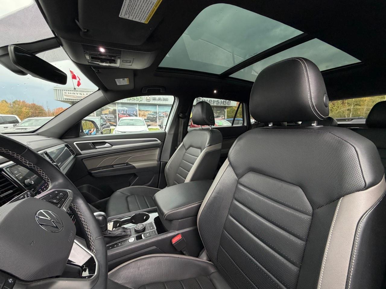 2021 Volkswagen Atlas Cross Sport Highline 3.6 FSI 4MOTION Photo