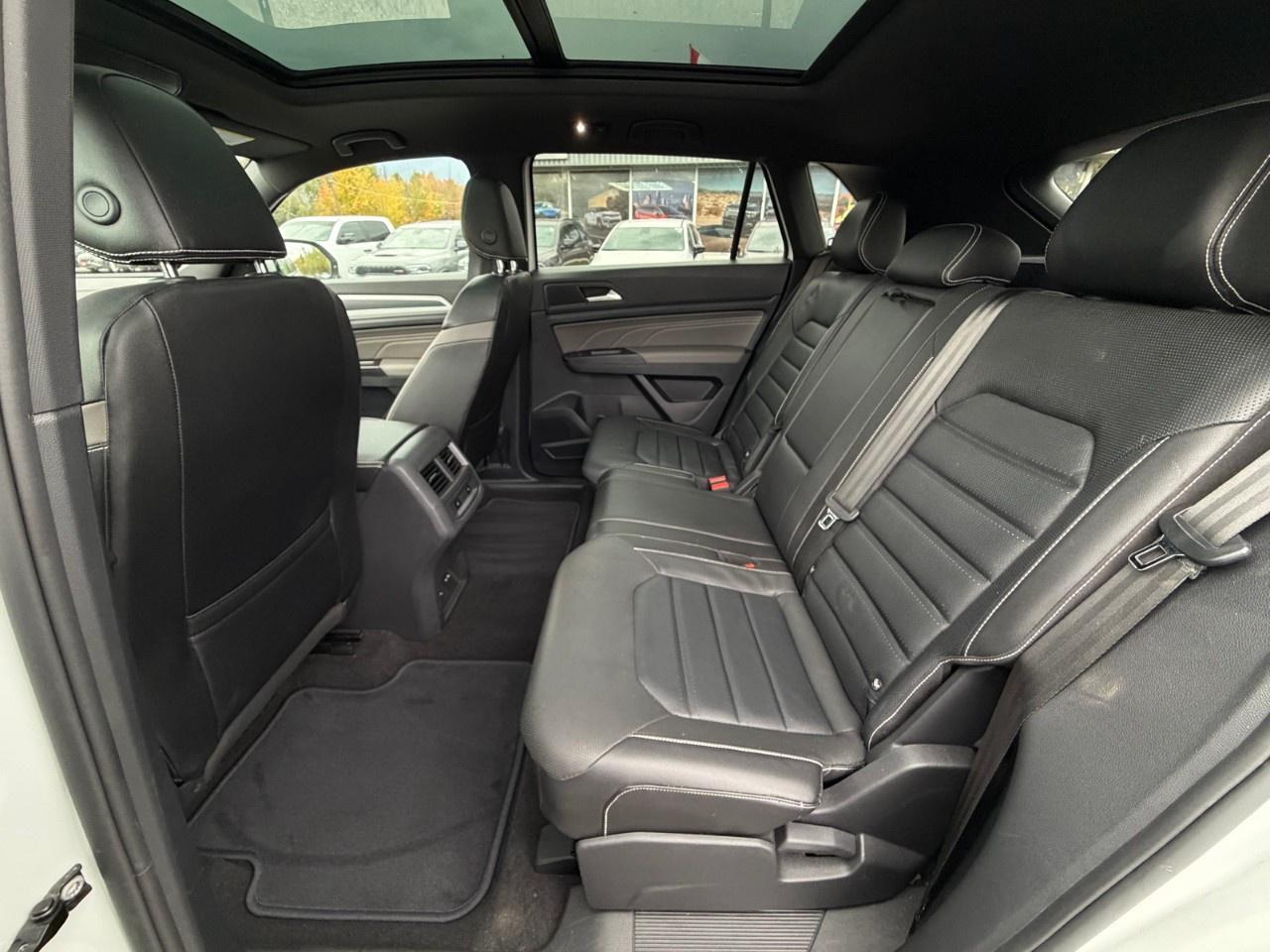 2021 Volkswagen Atlas Cross Sport Highline 3.6 FSI 4MOTION Photo