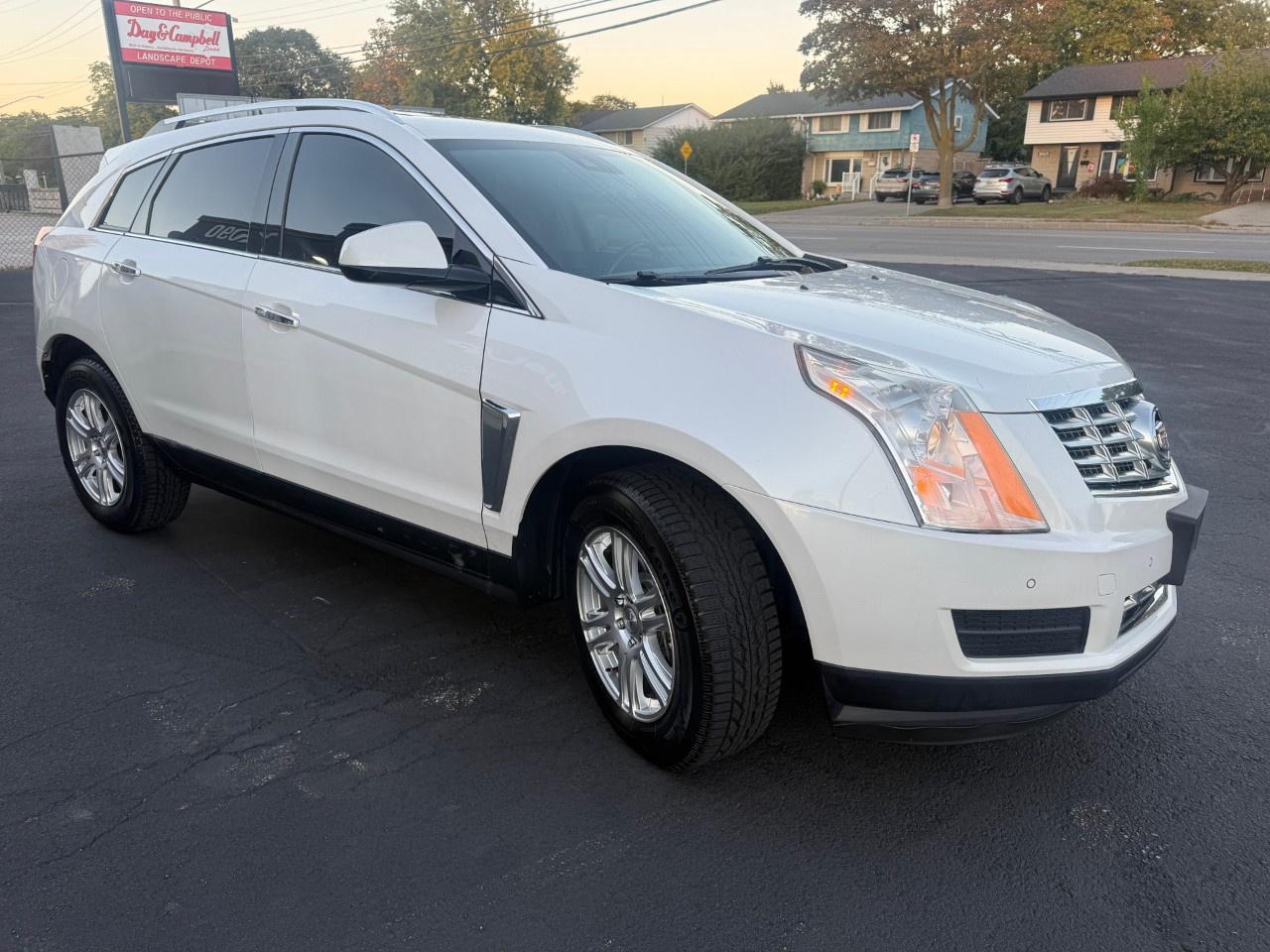 2014 Cadillac SRX FWD 4DR LUXURY Photo
