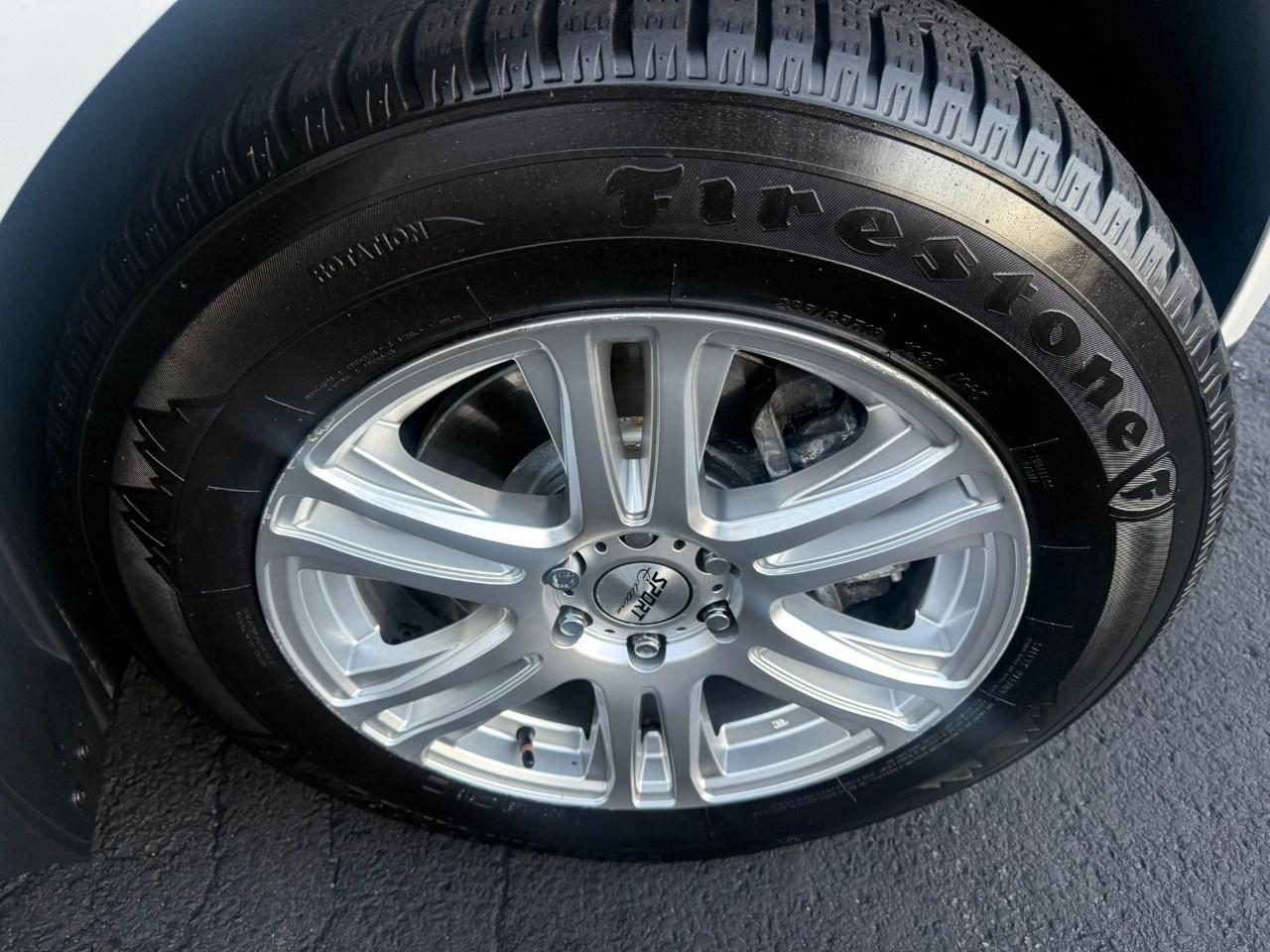 2014 Cadillac SRX FWD 4DR LUXURY Photo