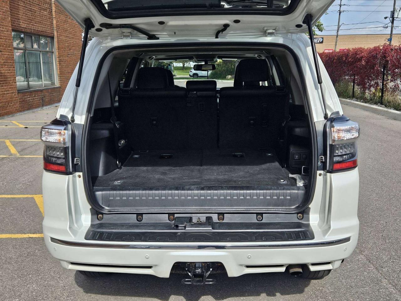2017 Toyota 4Runner Limited 4WD-Navi-JBL-Heat and Vent Leather-Blind SM-Sunroof-NO Accidents Photo