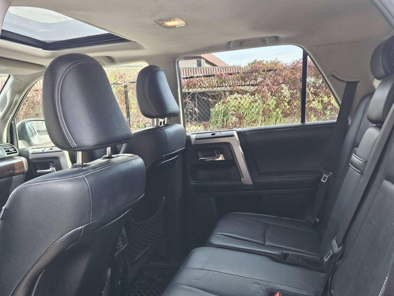 2017 Toyota 4Runner Limited 4WD-Navi-JBL-Heat and Vent Leather-Blind SM-Sunroof-NO Accidents Photo