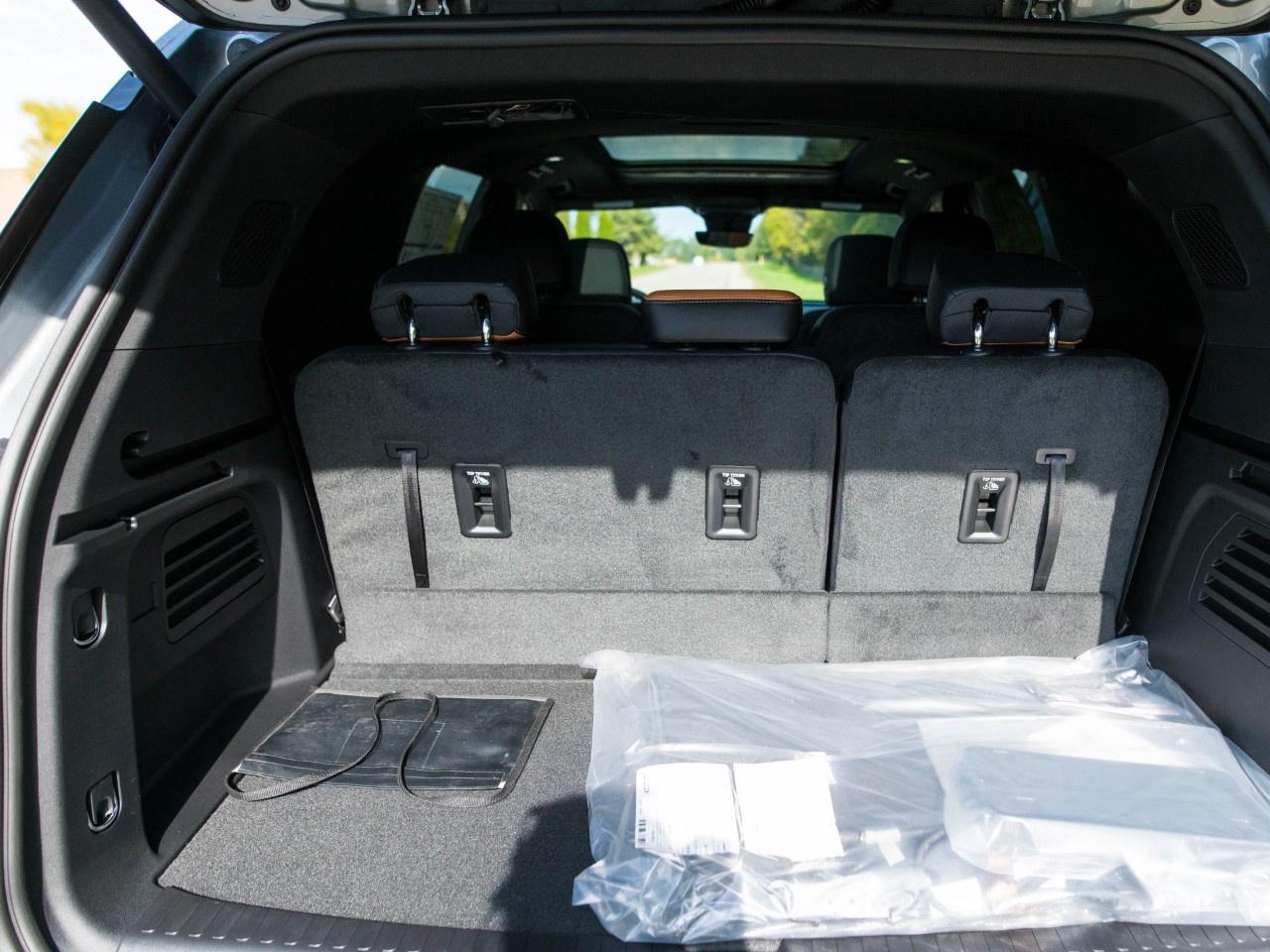 2027 Chevrolet Traverse AWD 4dr Z71 Photo